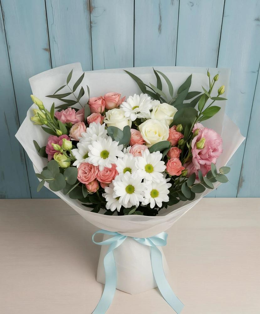 Букет цветов из: Розы, Лизиантусы и Хризантемы в Ждановский