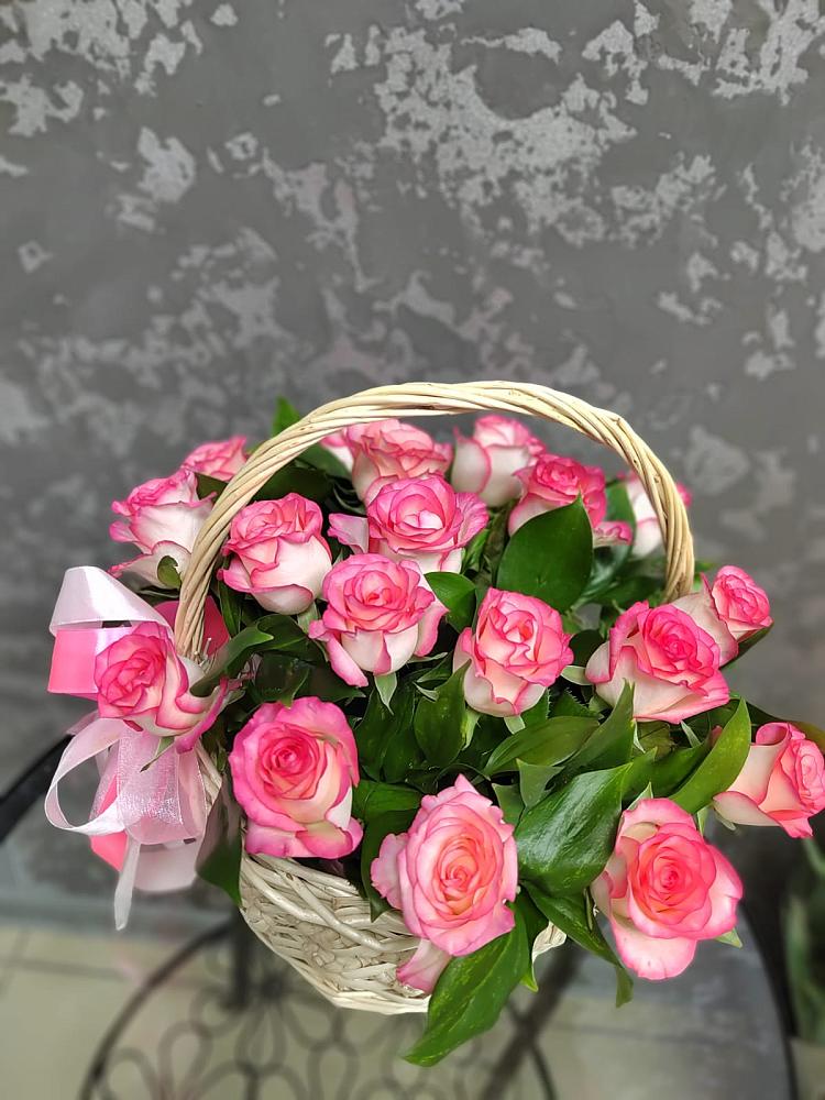 Цветочная композиция из Розы в корзине в Ждановский