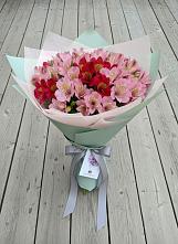 Букет цветов из:  Альстромерии в Ждановский