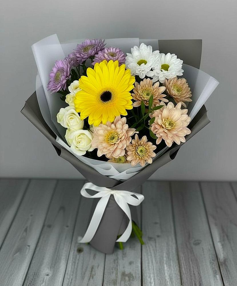 Букет цветов из: Розы, Герберы и Хризантемы в Ждановский