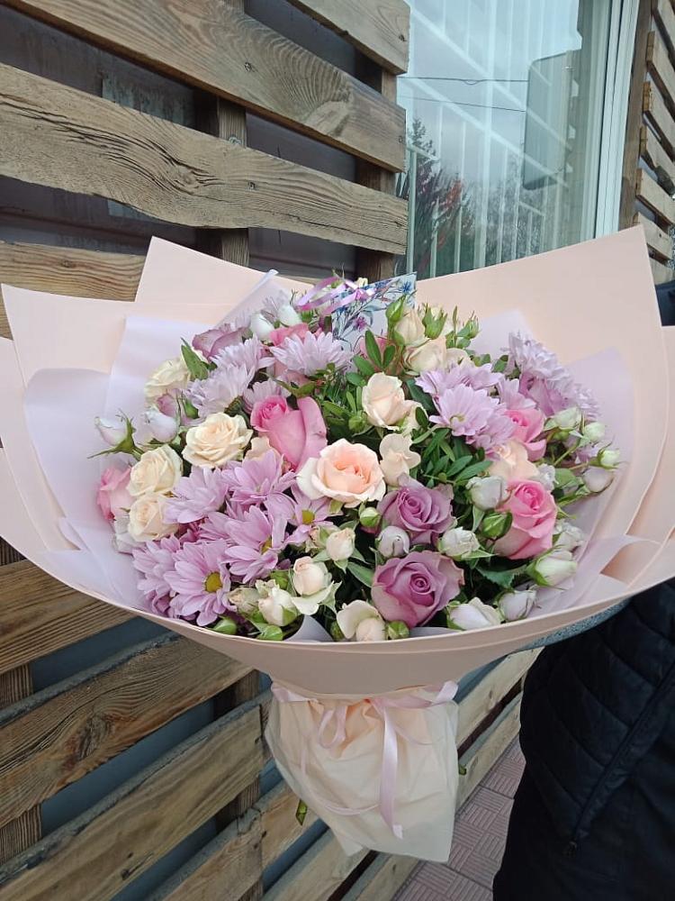 Букет цветов из: Розы и Хризантемы в Ждановский