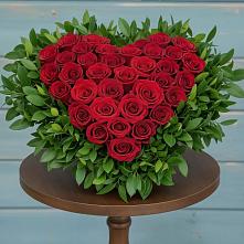 Цветочная композиция из Розы в виде сердца в Ждановский