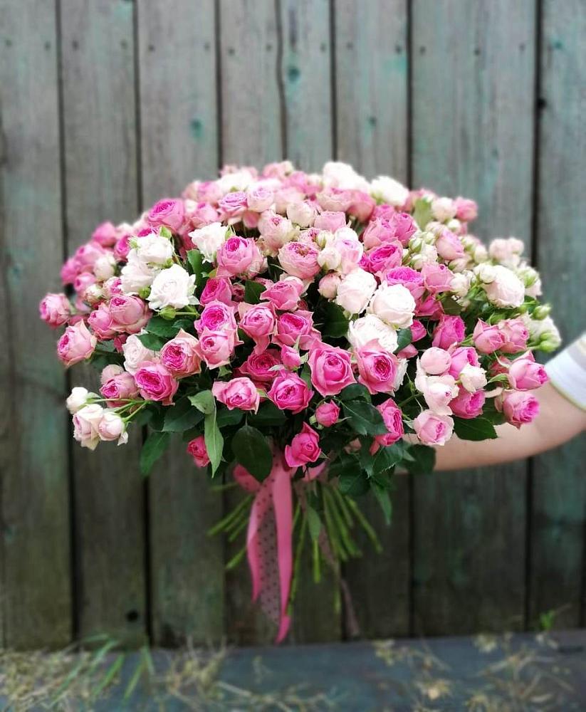 Букет Розовые кустовые розы Натали и Лав Лидия в Ждановский