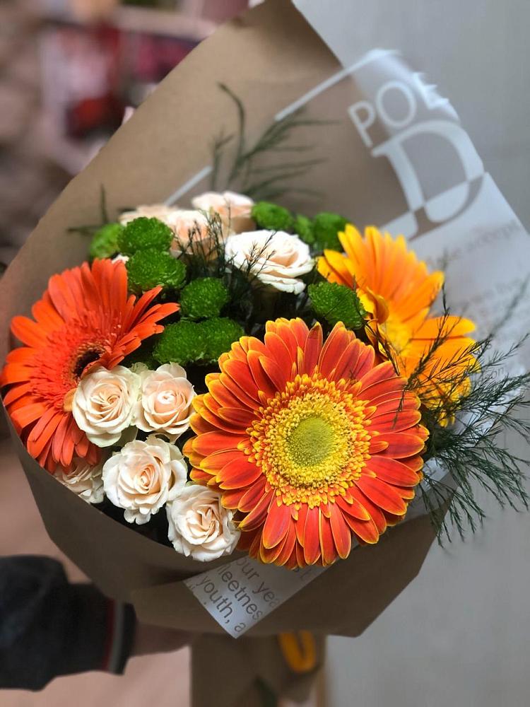 Букет цветов из: Герберы, Хризантемы и Розы в Ждановский
