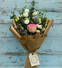 Букет цветов из:  Розы и Лизиантусы #REPLACE_PRED# Ждановский