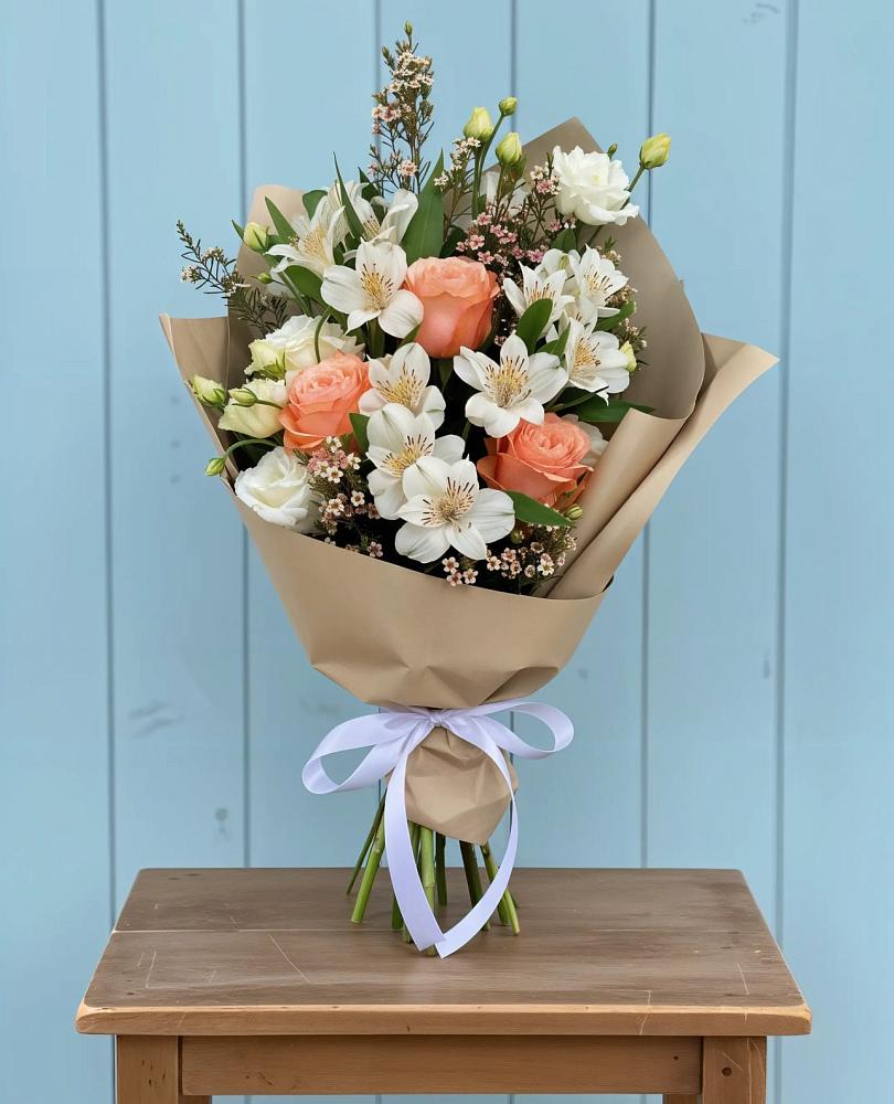 Букет цветов из: Альстромерии, Лизиантусы, Розы и Хризантемы в Ждановский