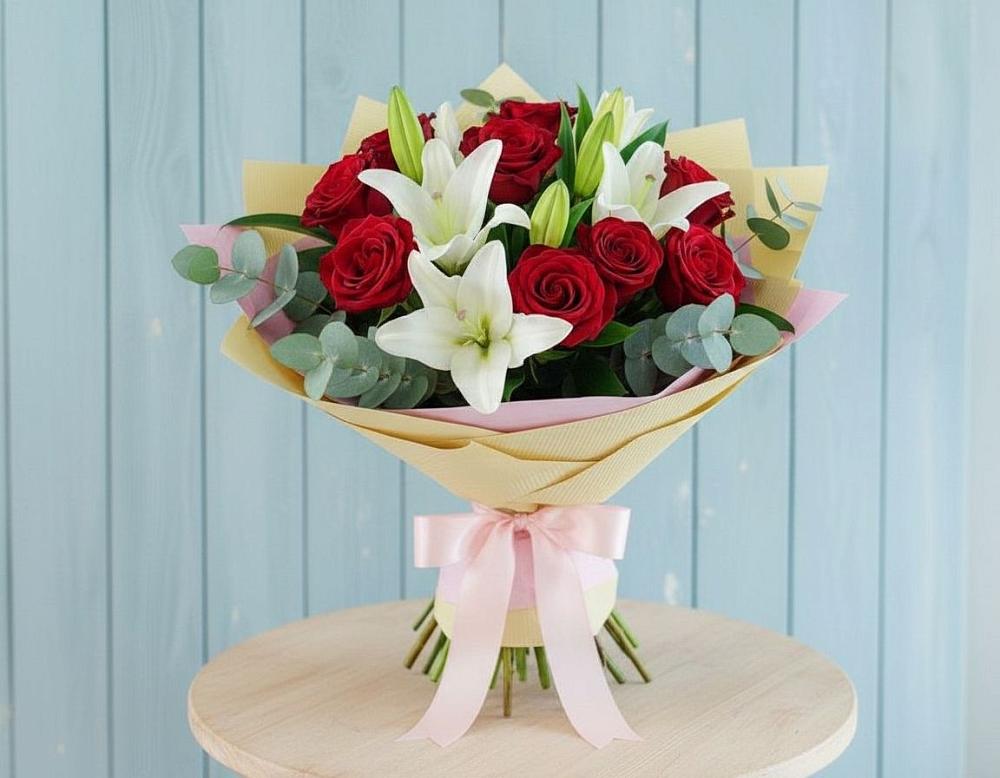Букет цветов из: Лилии и Розы в Ждановский